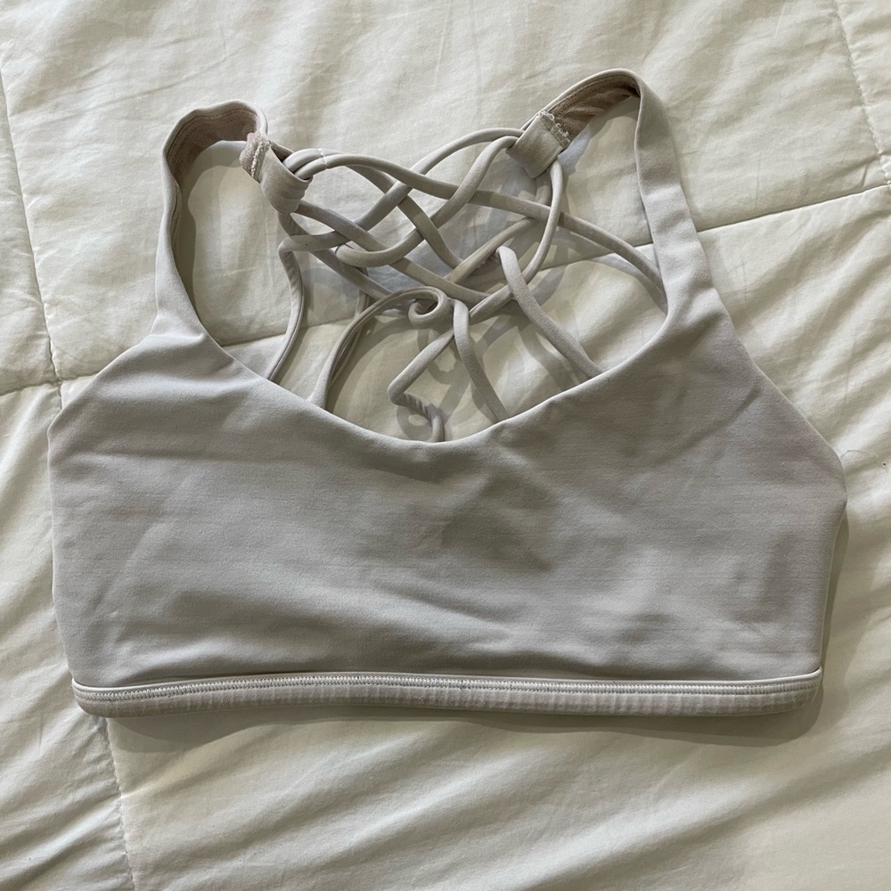 Lululemon sports bra